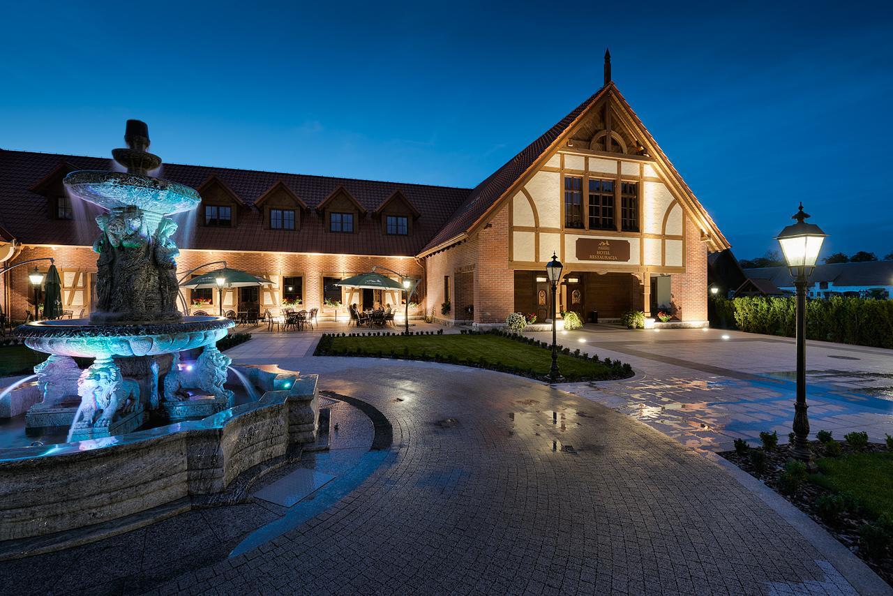 Hotel Palac Poledno Kültér fotó