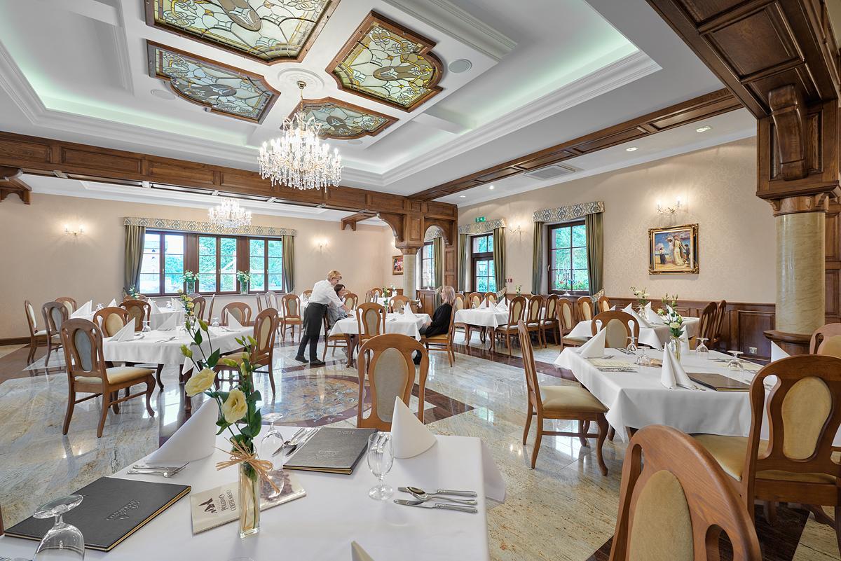 Hotel Palac Poledno Kültér fotó