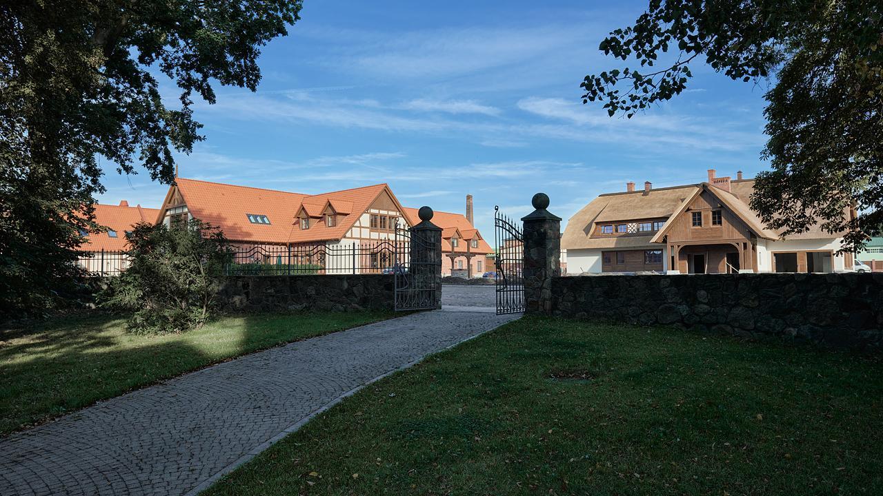 Hotel Palac Poledno Kültér fotó
