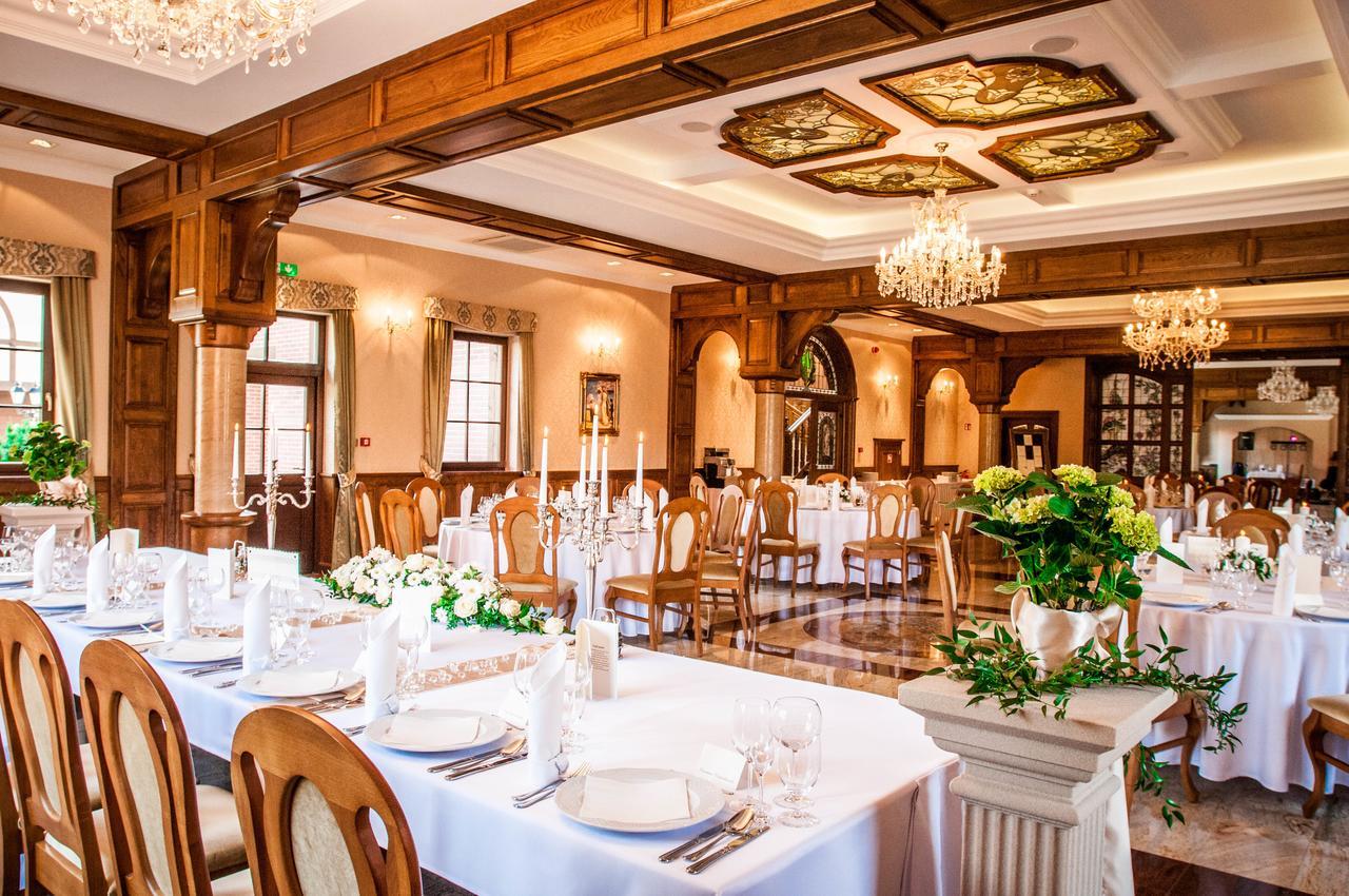Hotel Palac Poledno Kültér fotó