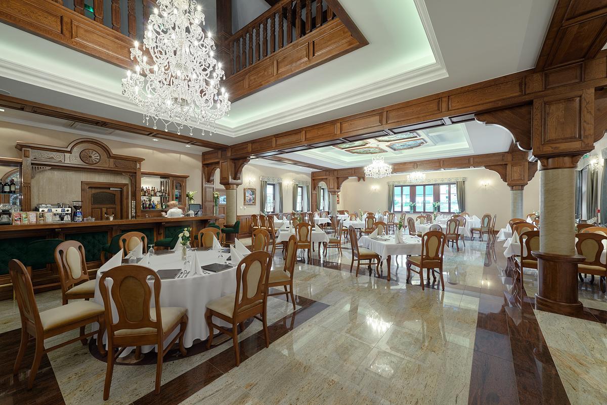 Hotel Palac Poledno Kültér fotó